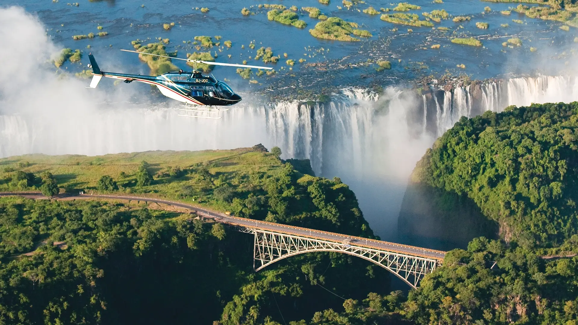 Gorge swing adrenalin activity